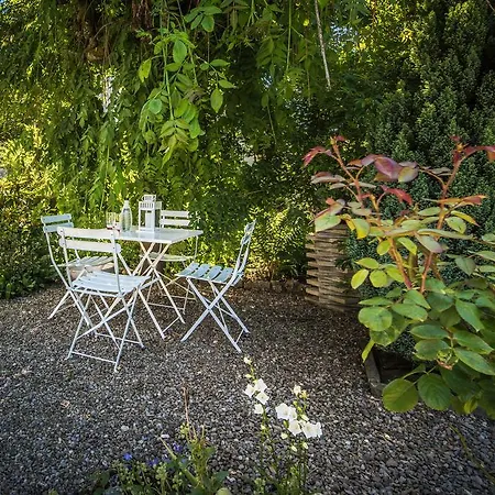 Alma Bed & Breakfast